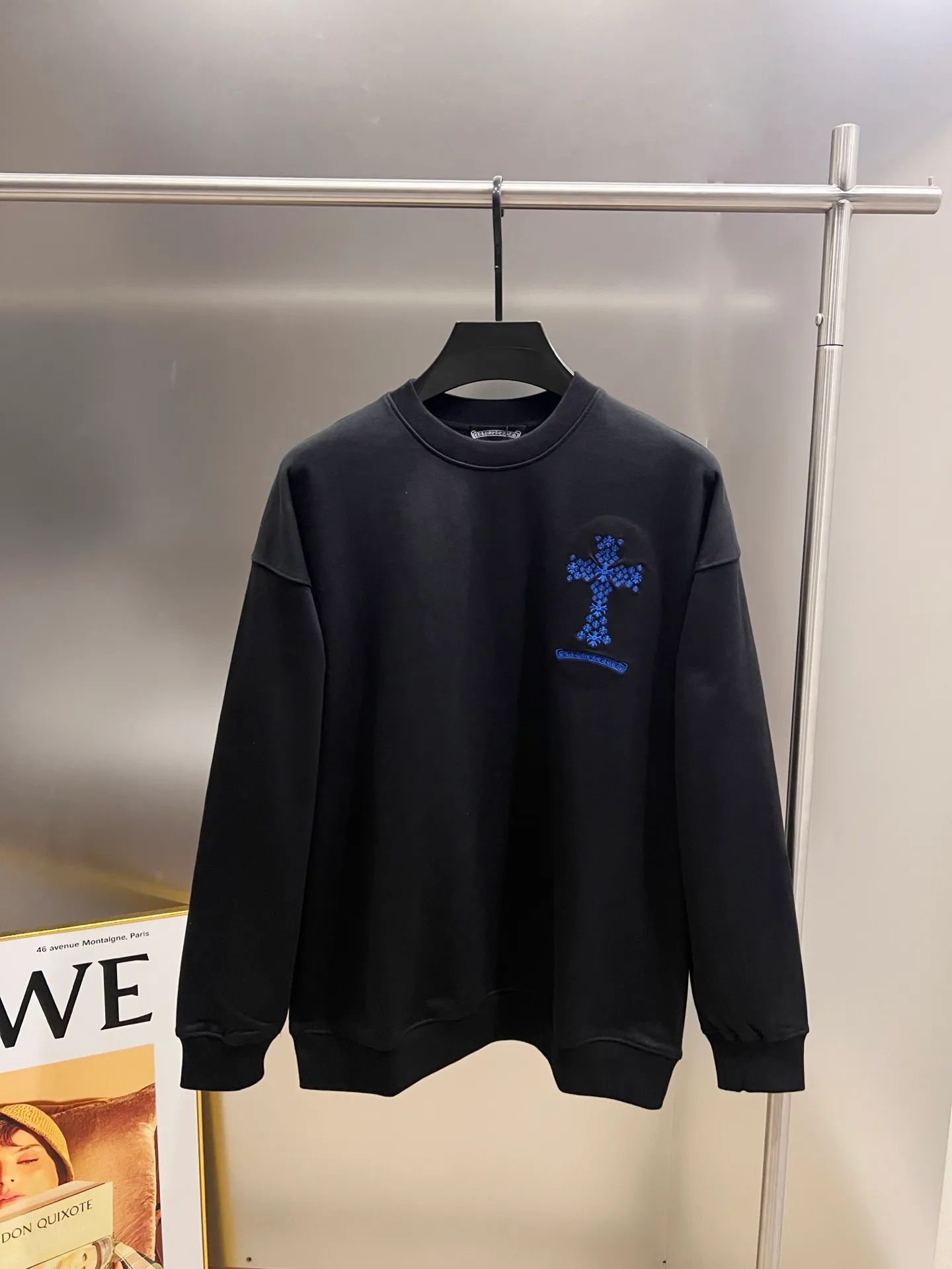🅿️290 CH Crow 2025 autumn and winter new round neck long-sleeved sweatshirt, horseshoe Sanskrit letters + cross three-dimensional embroidery process, the real thing is great🔥Same style for men and women, loose version, size S M L XL XXL five sizes black white